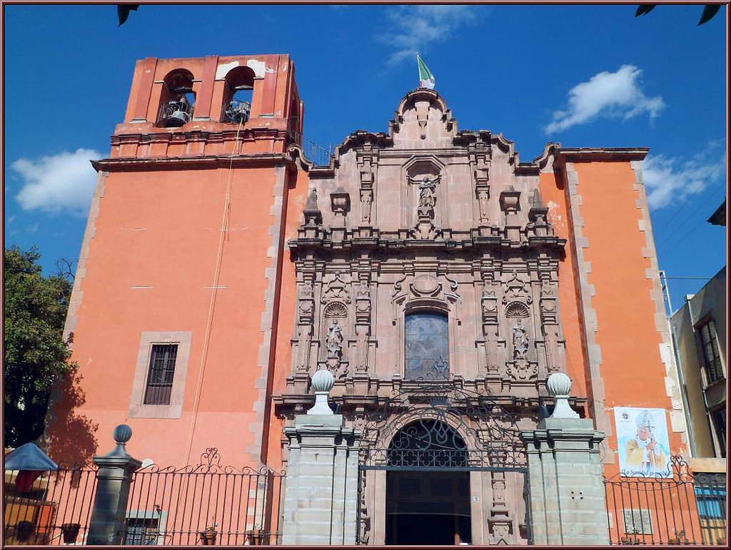 Parroquia del Inmaculado Corazón de María (Belén) Guanajuato,Guanajuato,México | Photo by Catedrales e Iglesias