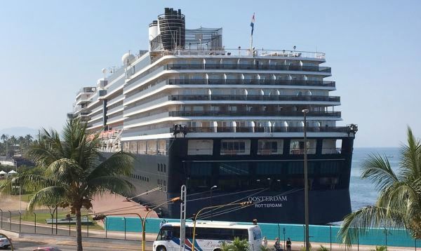 Holland America's Explorations Central (EXC) program makes the time spent onboard as enriching as visiting the Mexican Riviera ports of call through lectures, demonstrations, performances and cuisine. (Photo: Holland America)